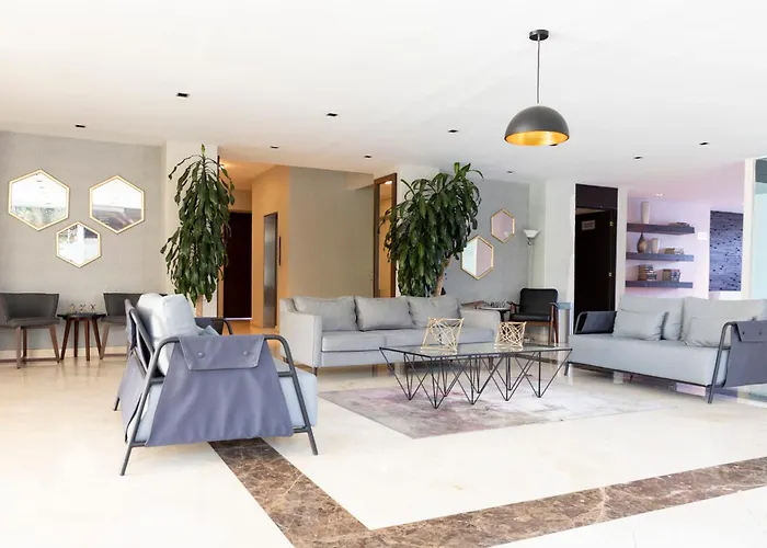 Capitalia Gym Access & Near To Santa Fe Mall Appartement